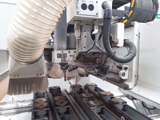 Usado Centro de mecanizado CNC Morbidelli Author 430S