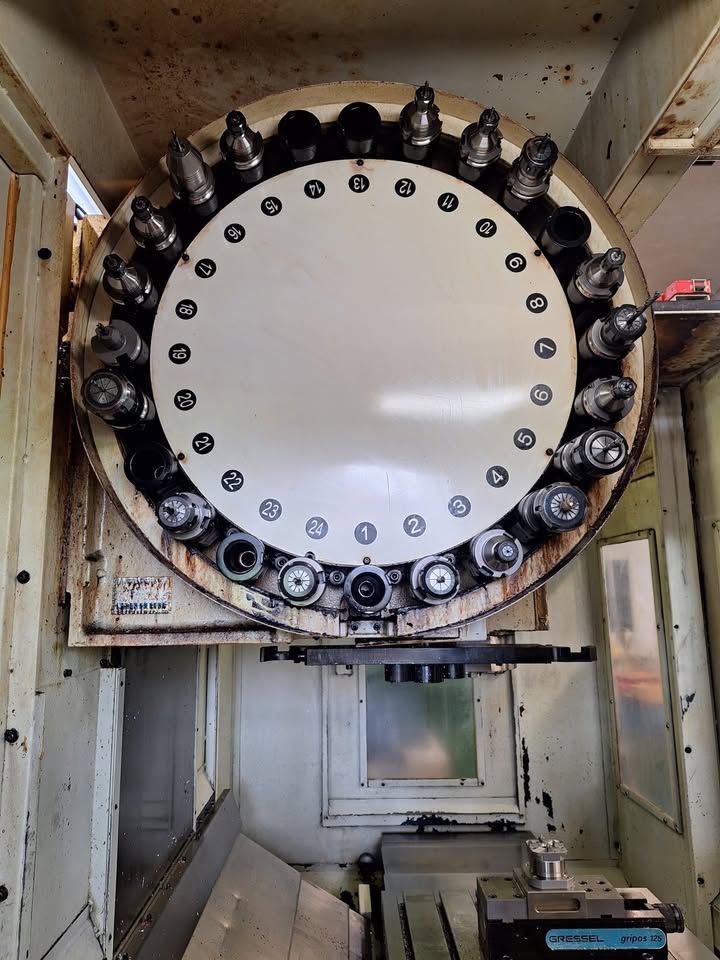 Used Quaser MV204 II I Vertical Machining Center I 2000