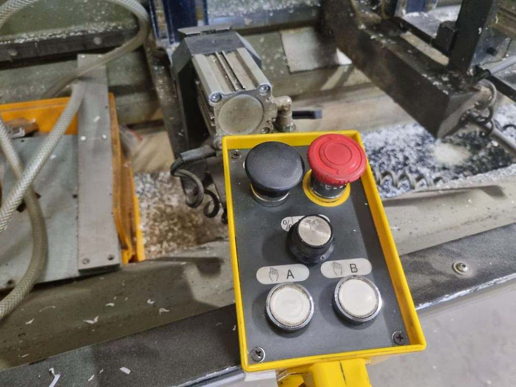 Gebruikt Emmegi Phantomatic Isola T4 - CNC Profielbewerkingscentrum - 2002