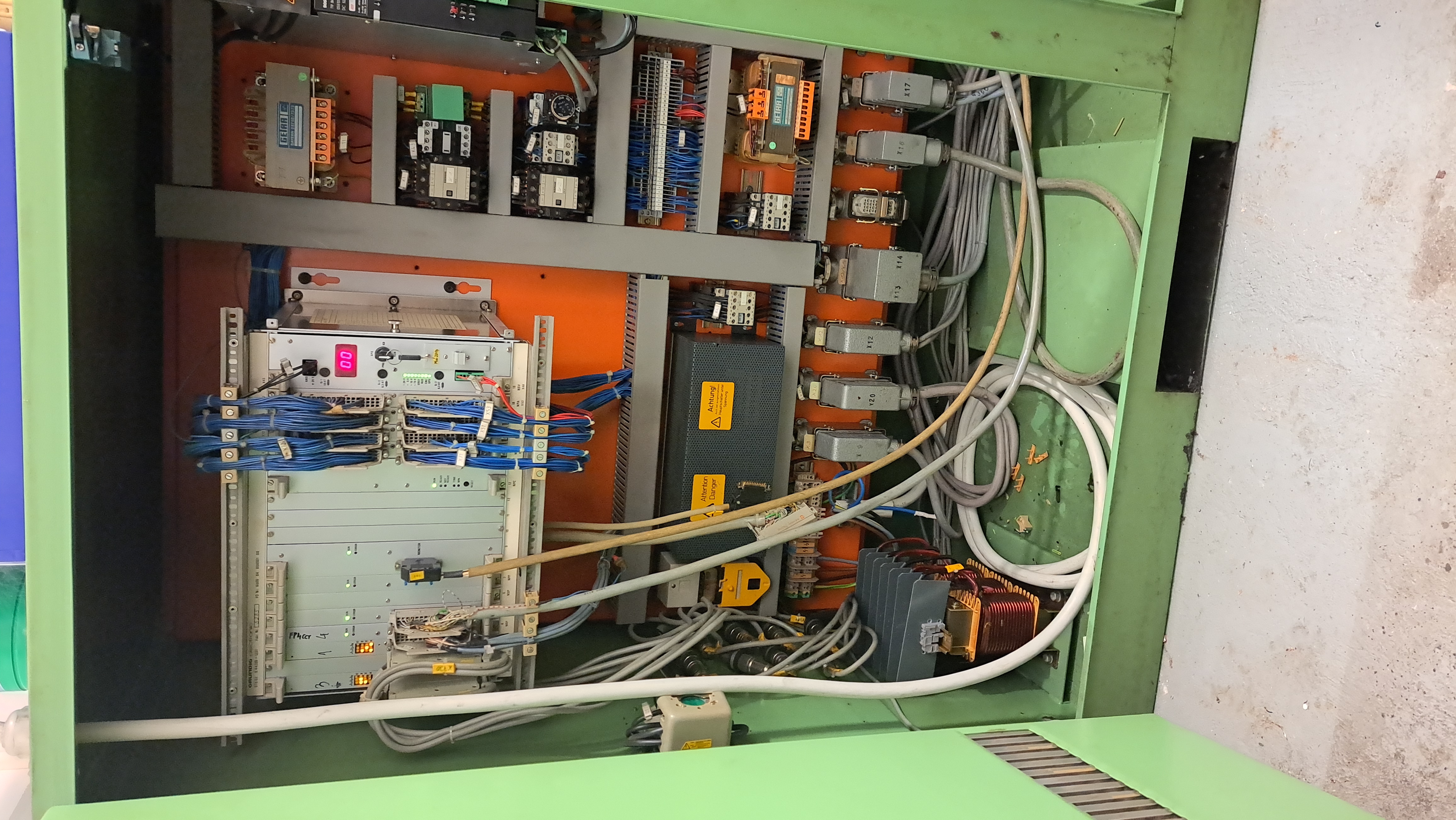 Used Deckel FP4 CCT I Vertical Machining Center