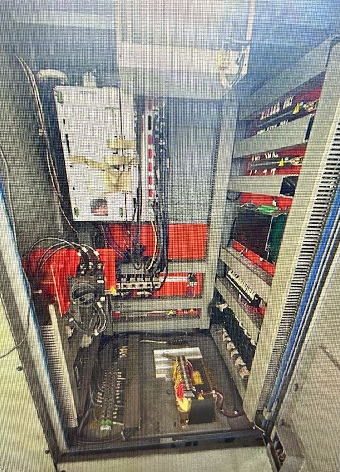 Used Hartford Omnis 1020 I Vertical Machining Center I 1998