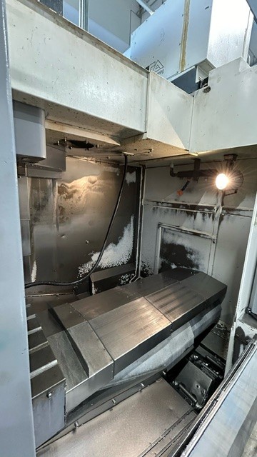 Used Mazak Nexus 510C I Vertical Machining Center I 2004