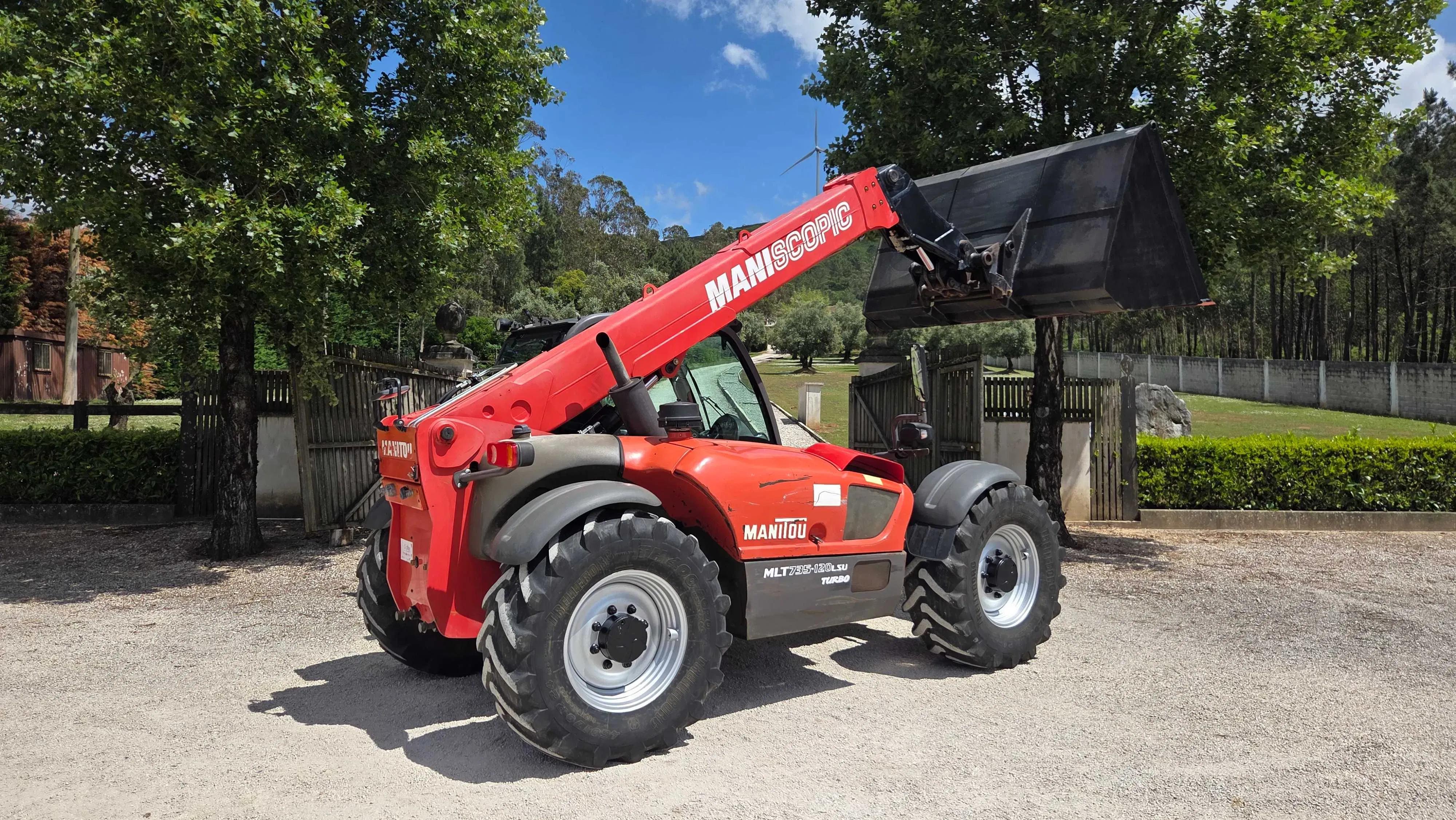Used Manitou MLT 735-120 LSU I Agricultural Telehandler I 2010