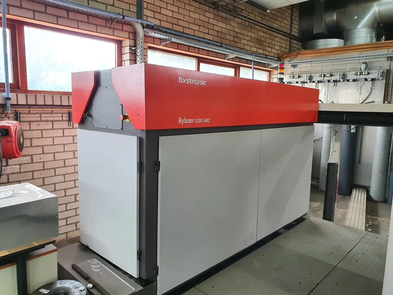 Used Bystronic Bespeed 3015 + BYTRANS I Laser Cutting I 2005