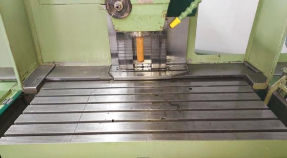 Gebruikt Maho MH 600 E - CNC Frezen - 1991