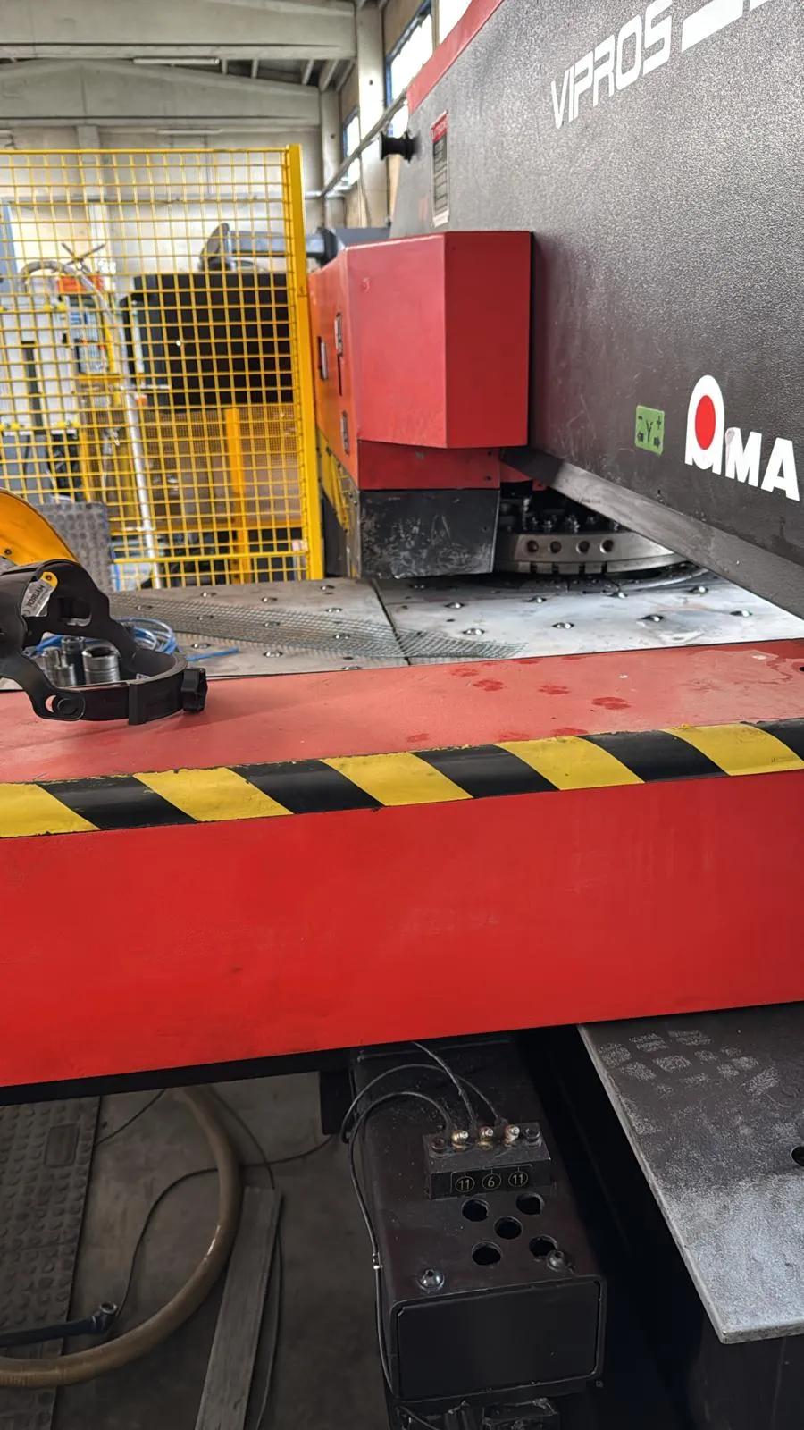 Gebruikt Amada Vipros 255 I Ponsmachine