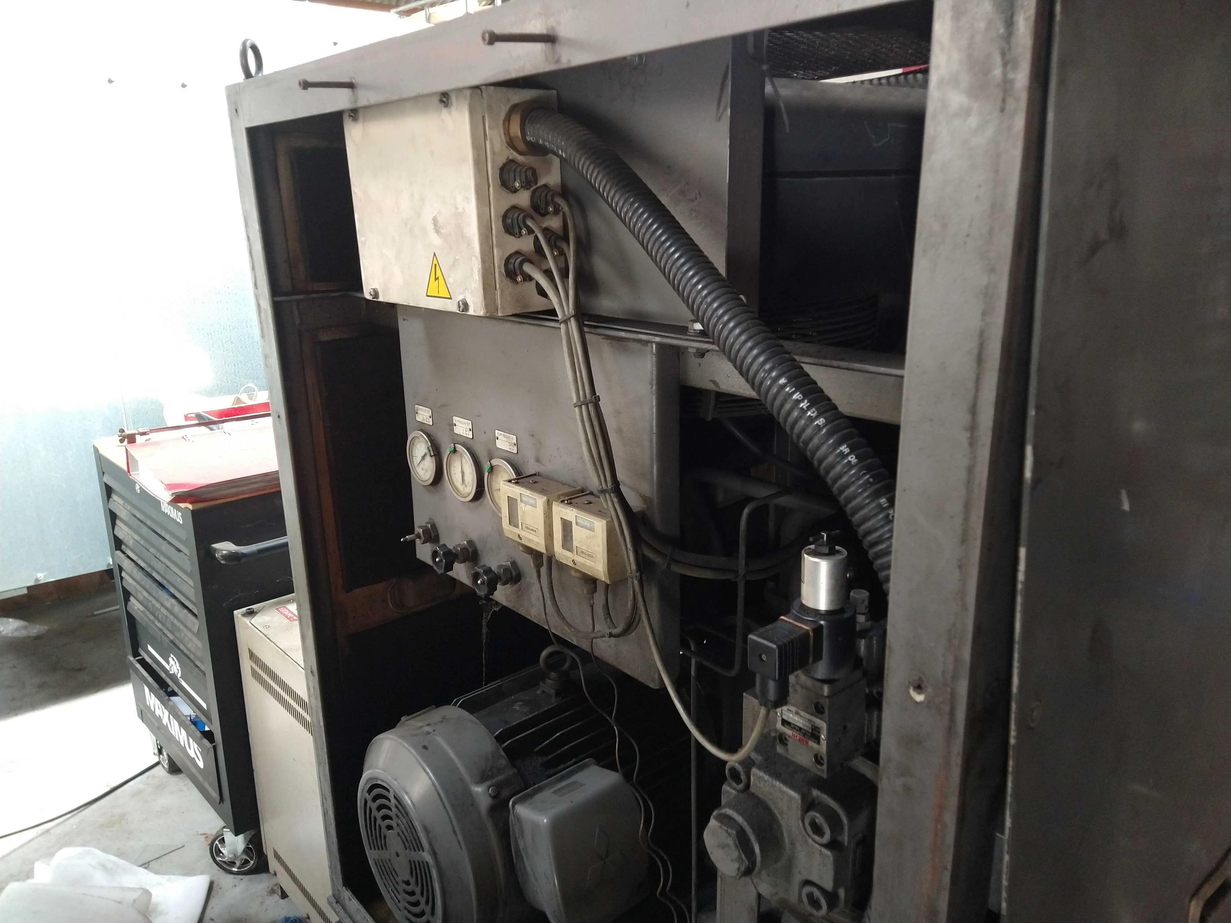 Gebruikt Nisshinbo HTP-1000 I Ponsmachine