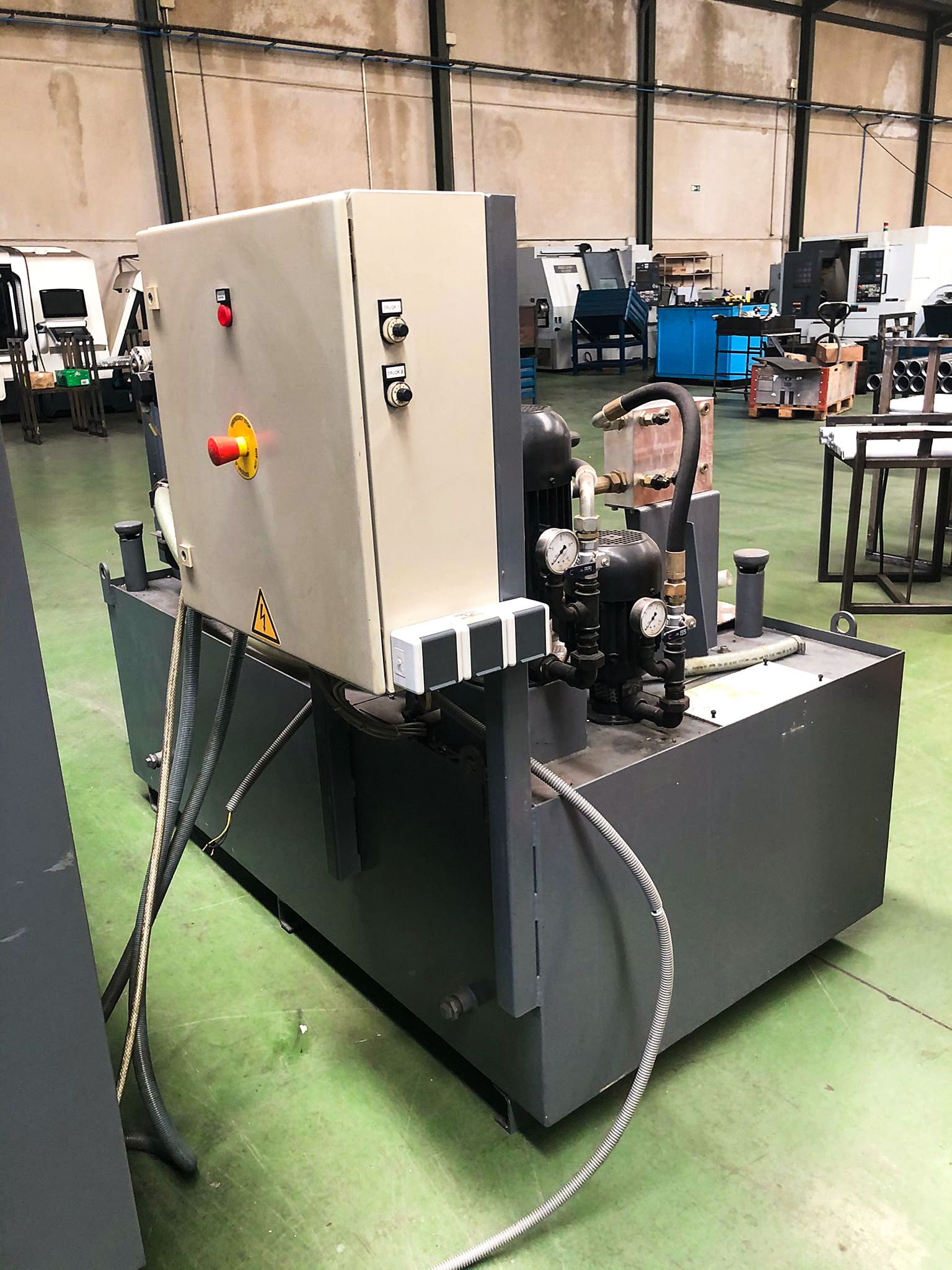 Gebruikt Okuma LU 300 M - CNC Draaibank - 2005