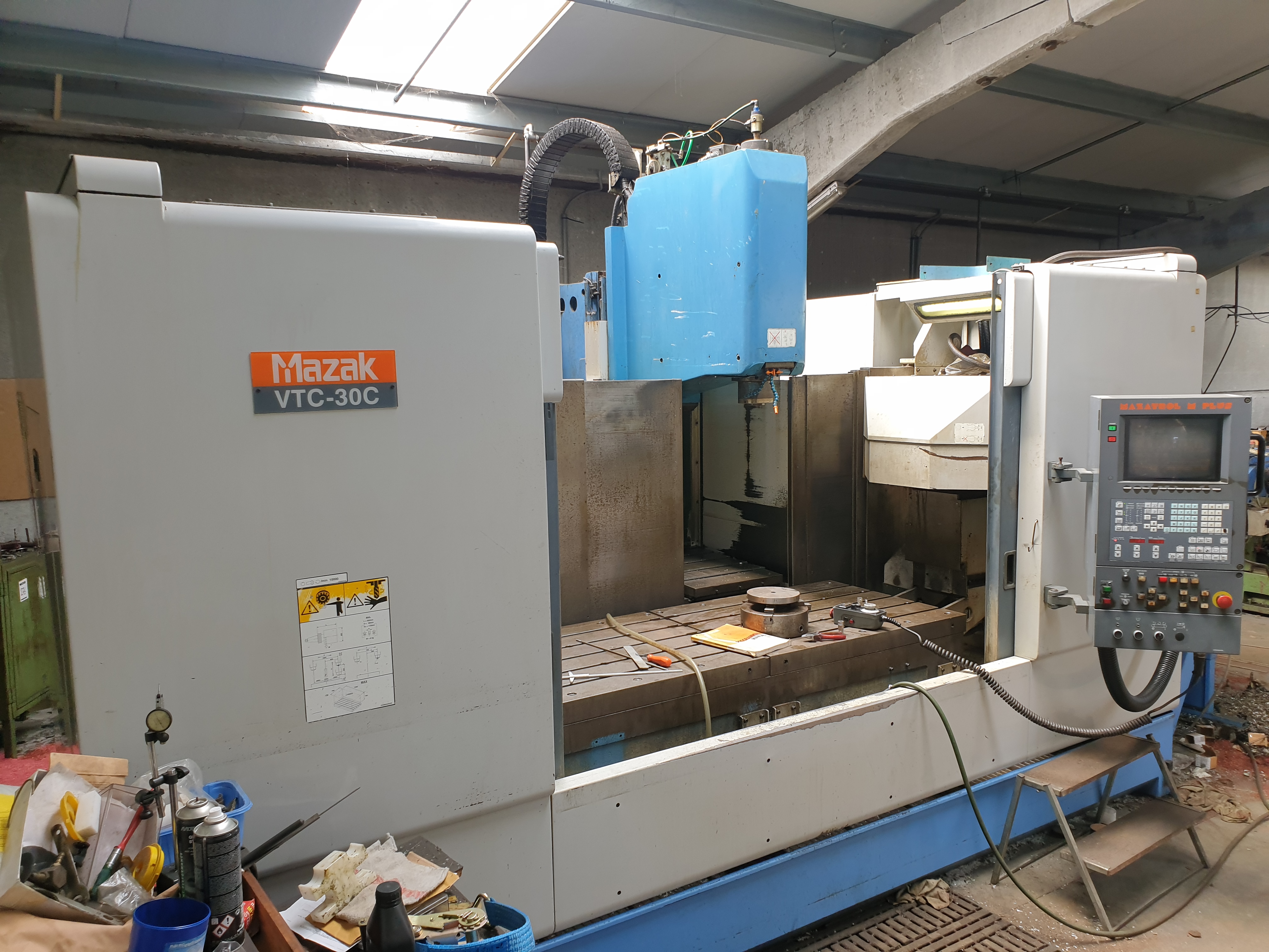 Gebruikt MAZAK VTC 30 C
