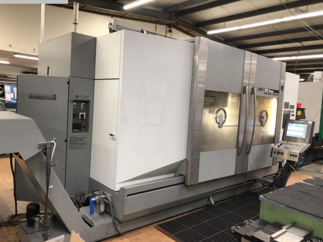 Used Deckel Maho DMF 220 Linear I Vertical Machining Center I 2005
