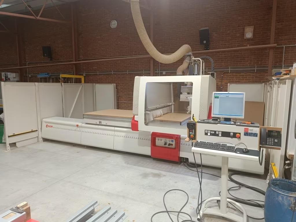 Used SCM Tech Z2 I CNC Machining Center I 2011