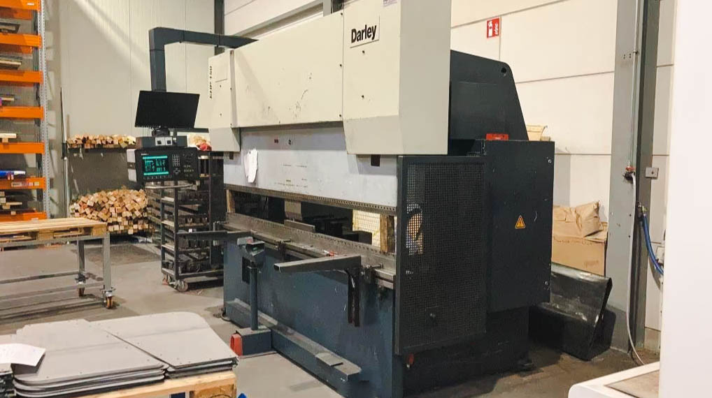 Used Darley EHP 150 31/25 - Press Brake - 1995