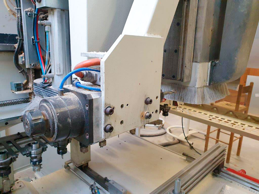 Used SCM Tech z2-31 - CNC Machining Centre - 2011