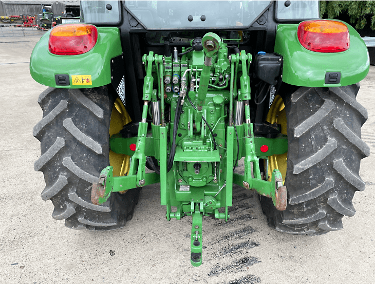 Gebruikt John Deere 5080 R Tractor 2012