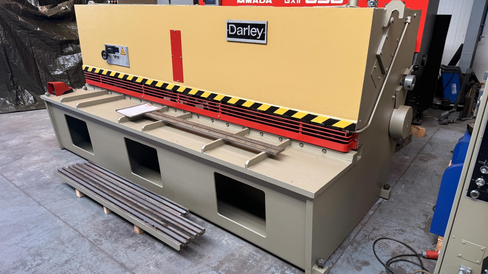 Used Darley GS 3006 I Hydraulic Shear I 1976