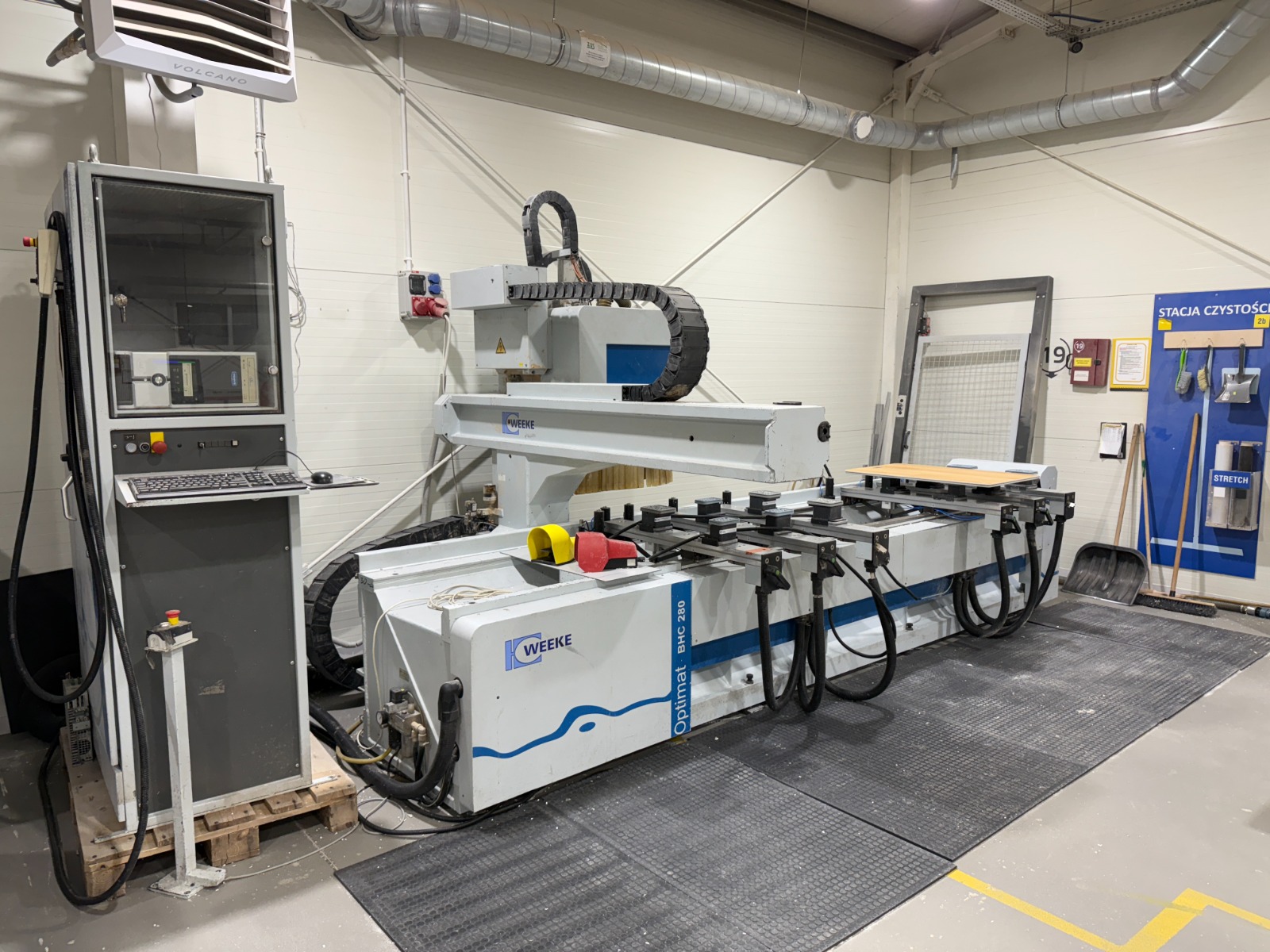 Used Weeke Optimat BHC 280 I CNC Machining Center I 2004