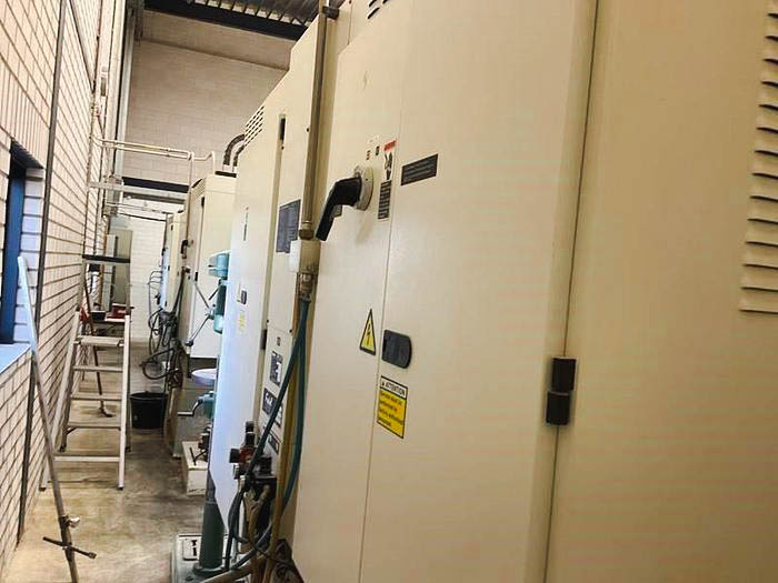 Used Fadal VMC 4525 - Vertical Machining Center - 2000