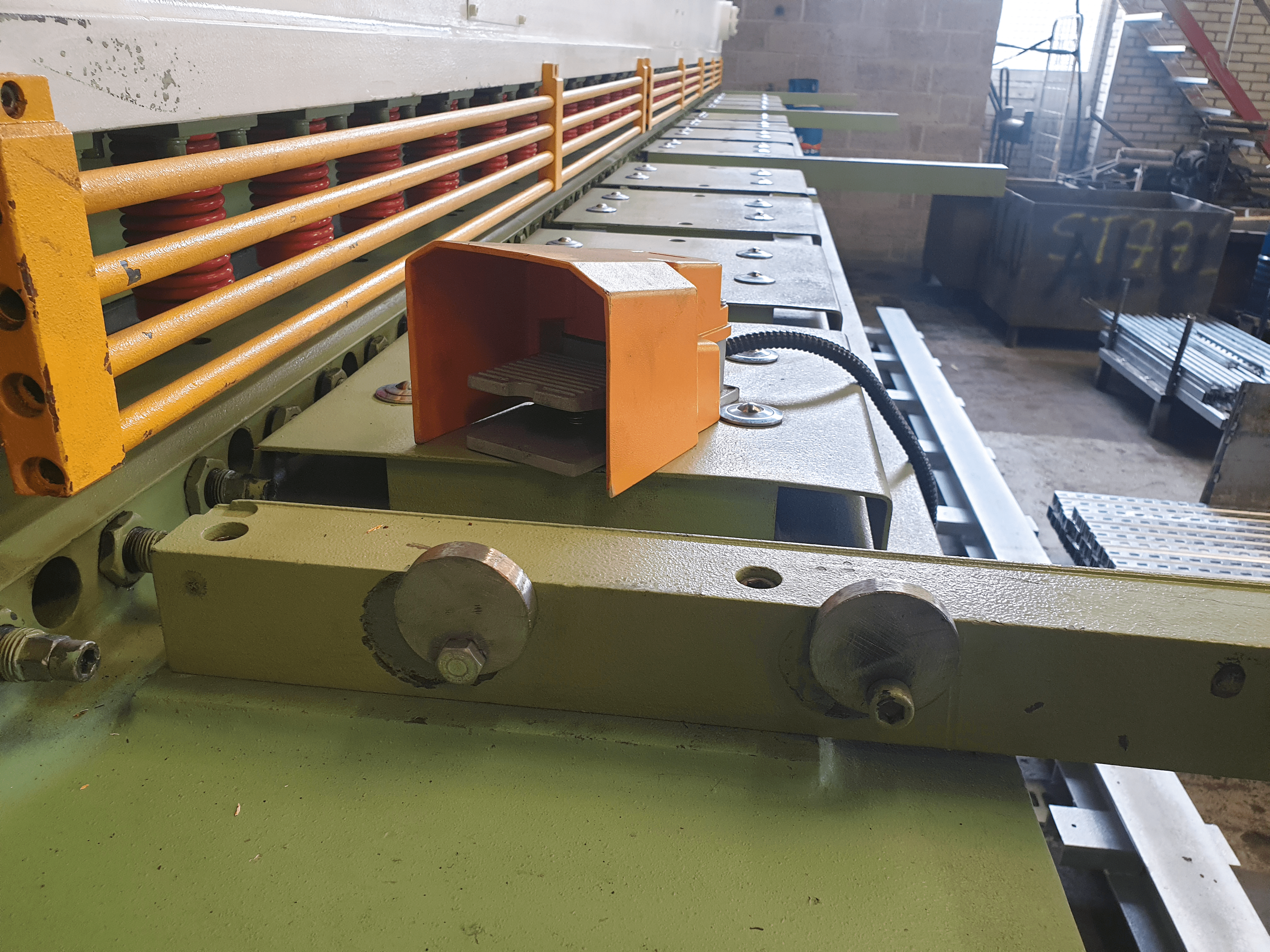 Gebruikt SMC GH615 x 6 - Guillotine - 2020