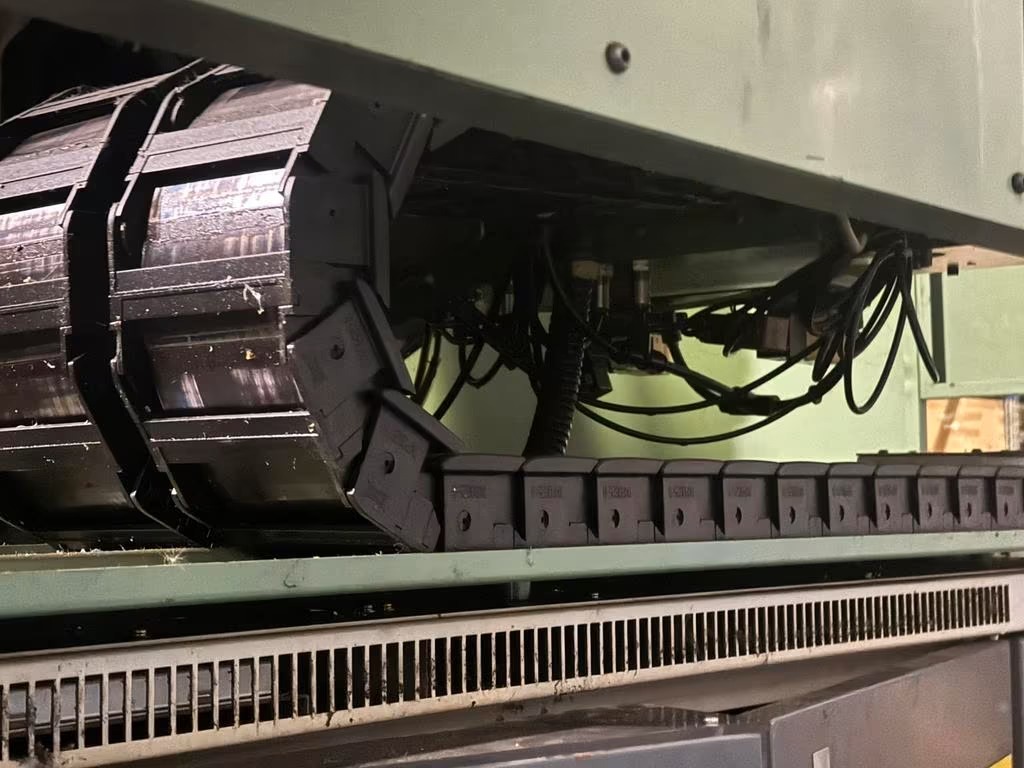 Used Matsuura VX-1100 I Vertical Machining Center I 1991