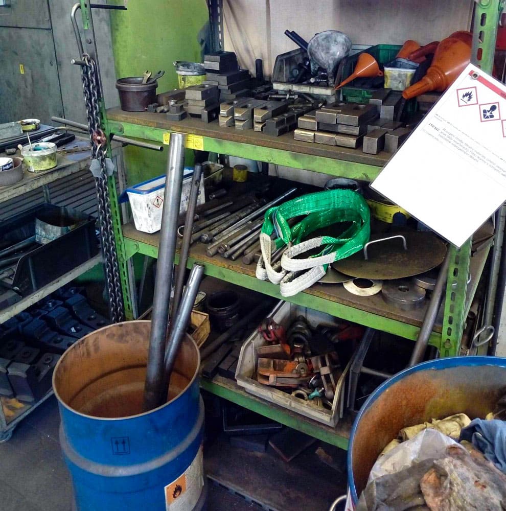 Used TOS SKIQ 16 - CNC Vertical machining centers - 2002