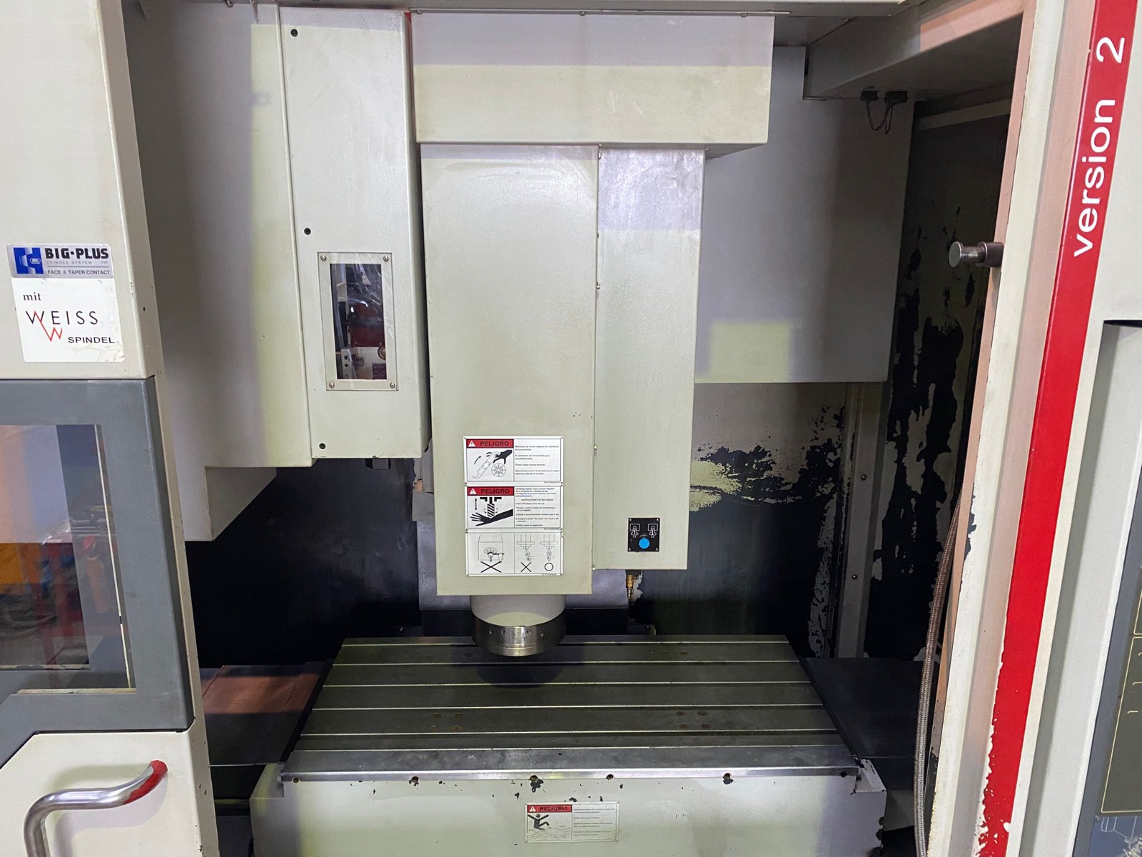 Used Quaser MV154 PL/12 I Vertical Machining Center I 2007