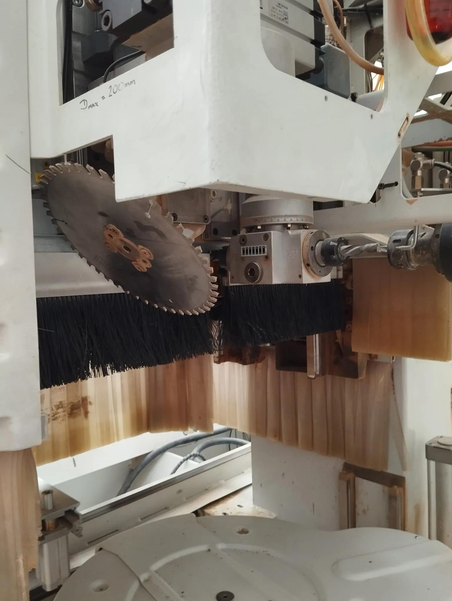 Usado Centro de mecanizado CNC Holzher Pro-Master 7123 I