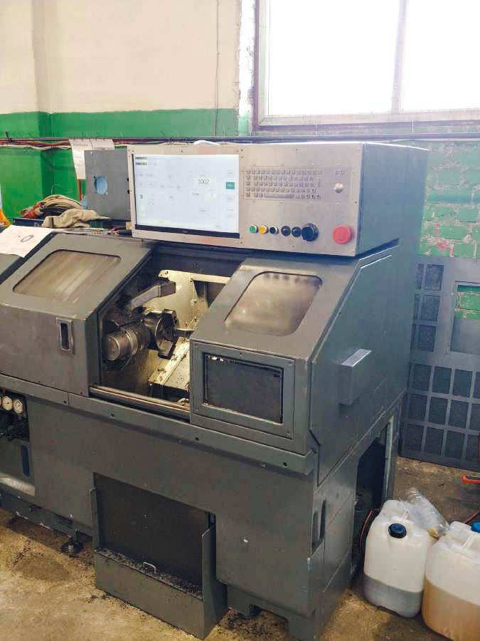 Usado Mazak QT 8 - Torno CNC - 1994