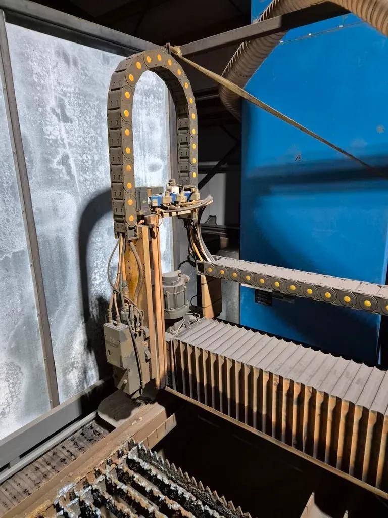 Gebruikt RJ Fiber Laser 3015A I Laser Cutting