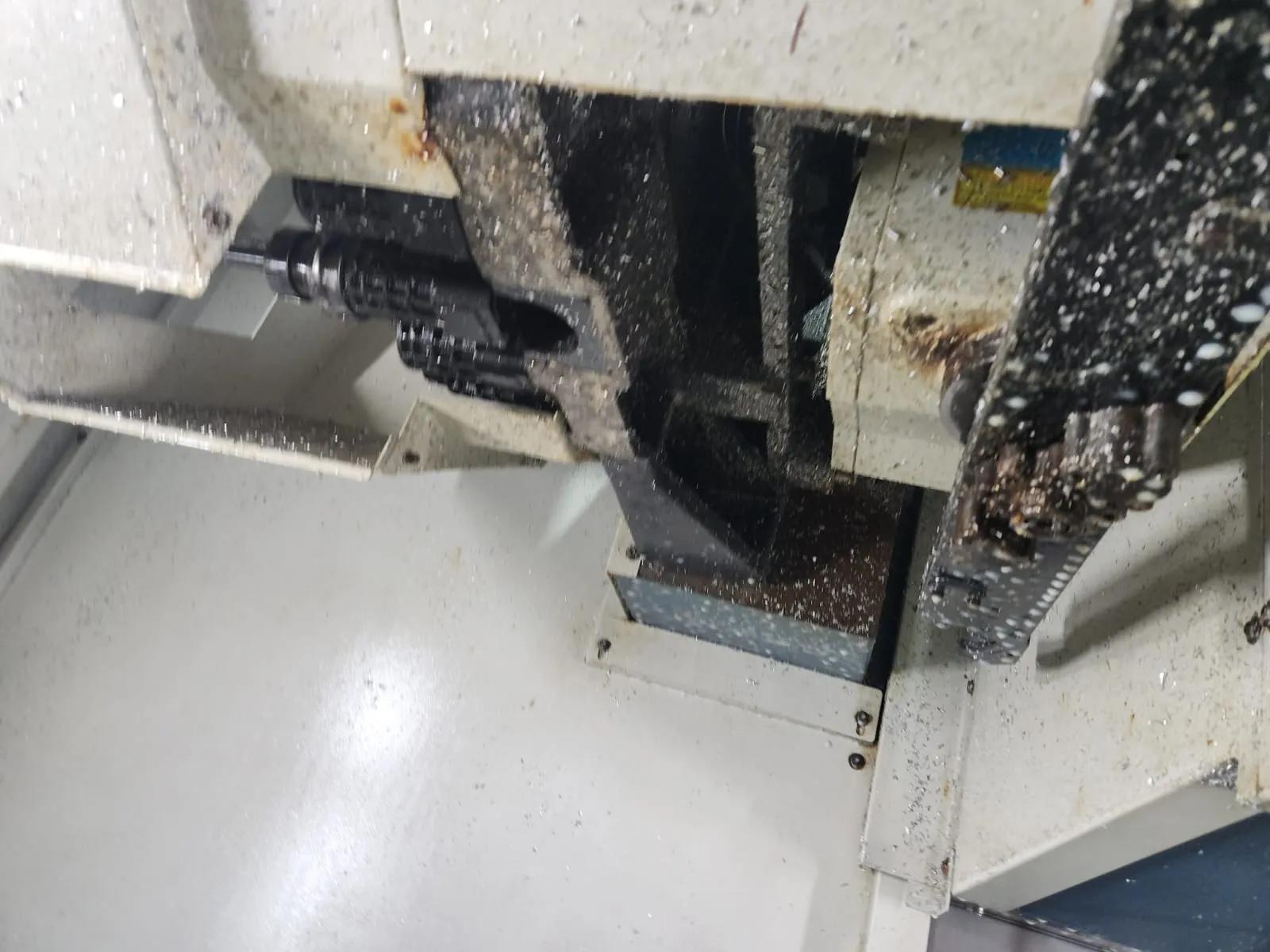Gebruikt Romi D 1250 C16 I Verticale Bewerking Center