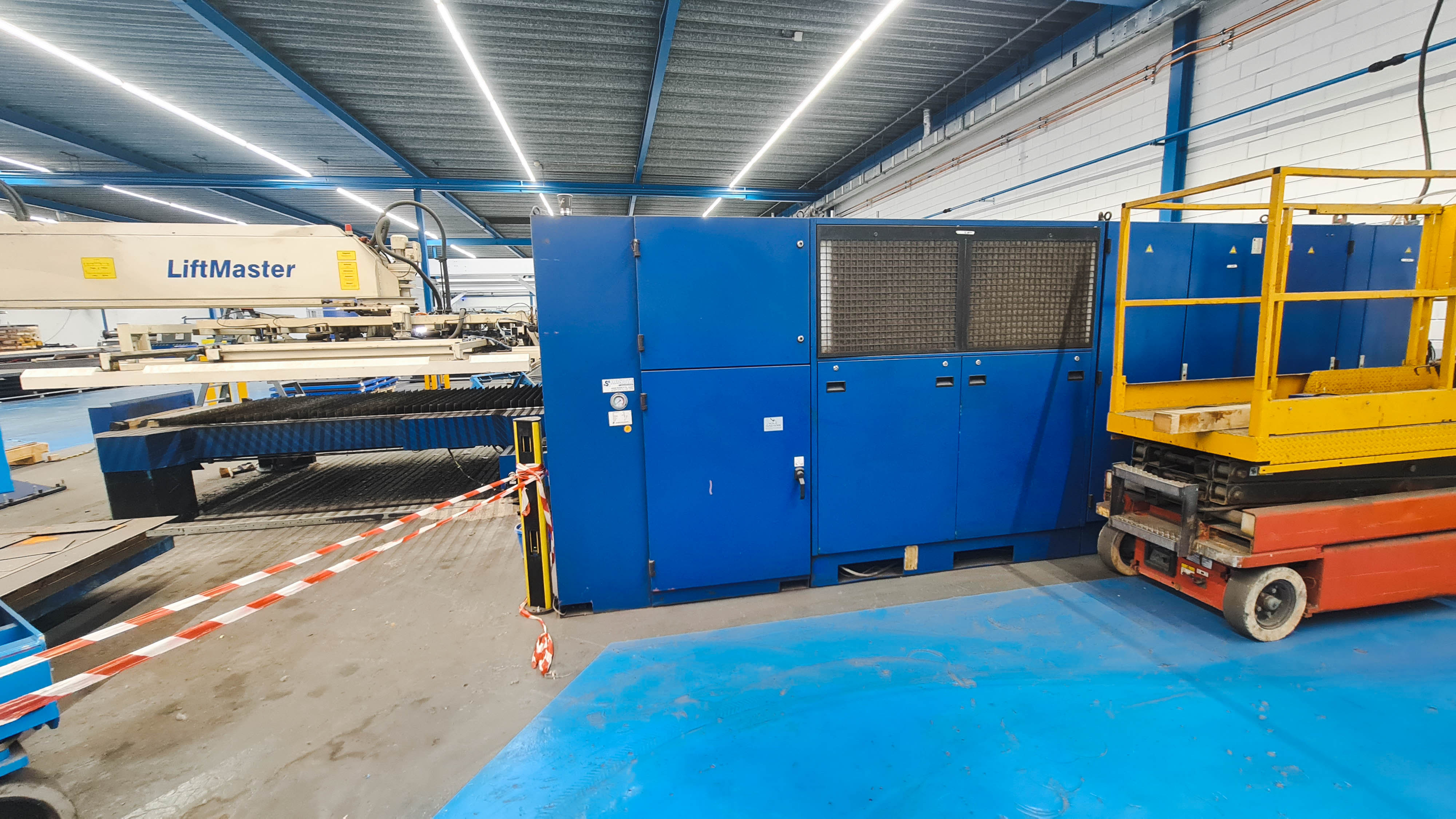 Usado Corte por láser Trumpf Trumatic L3030 I 2001