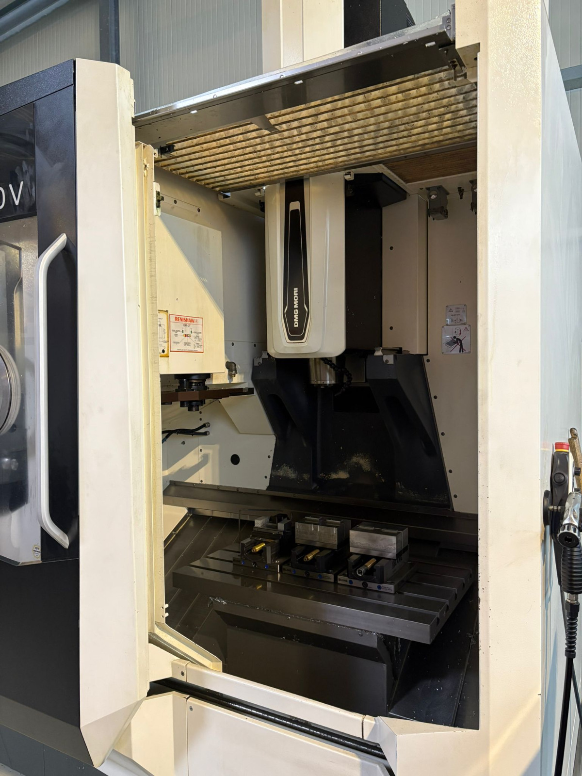 Used DMG Mori CMX 600 V I Vertical Machining Center I 2018