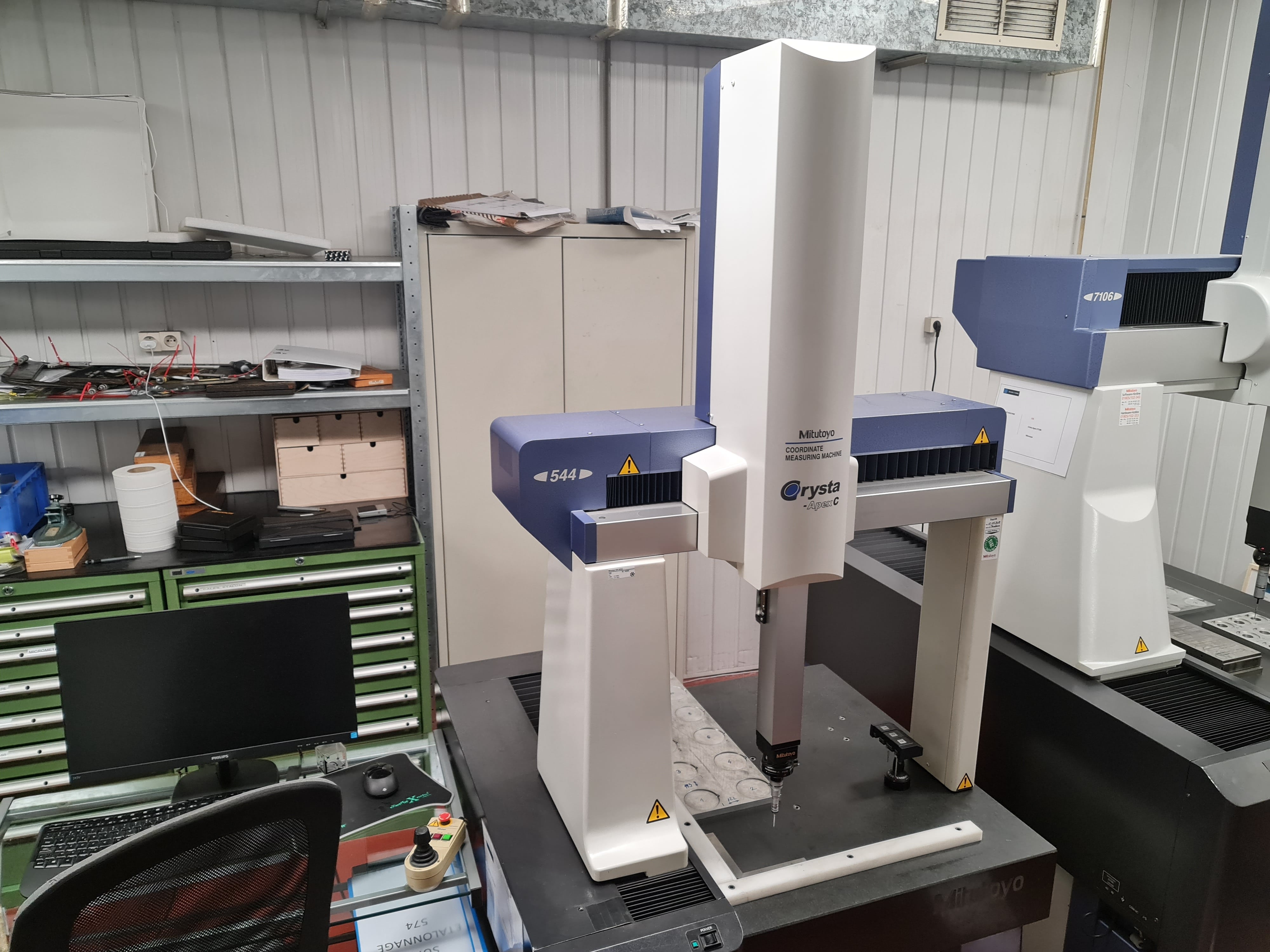 Gebruikt 2004 MITUTOYO CRYSTA C 544