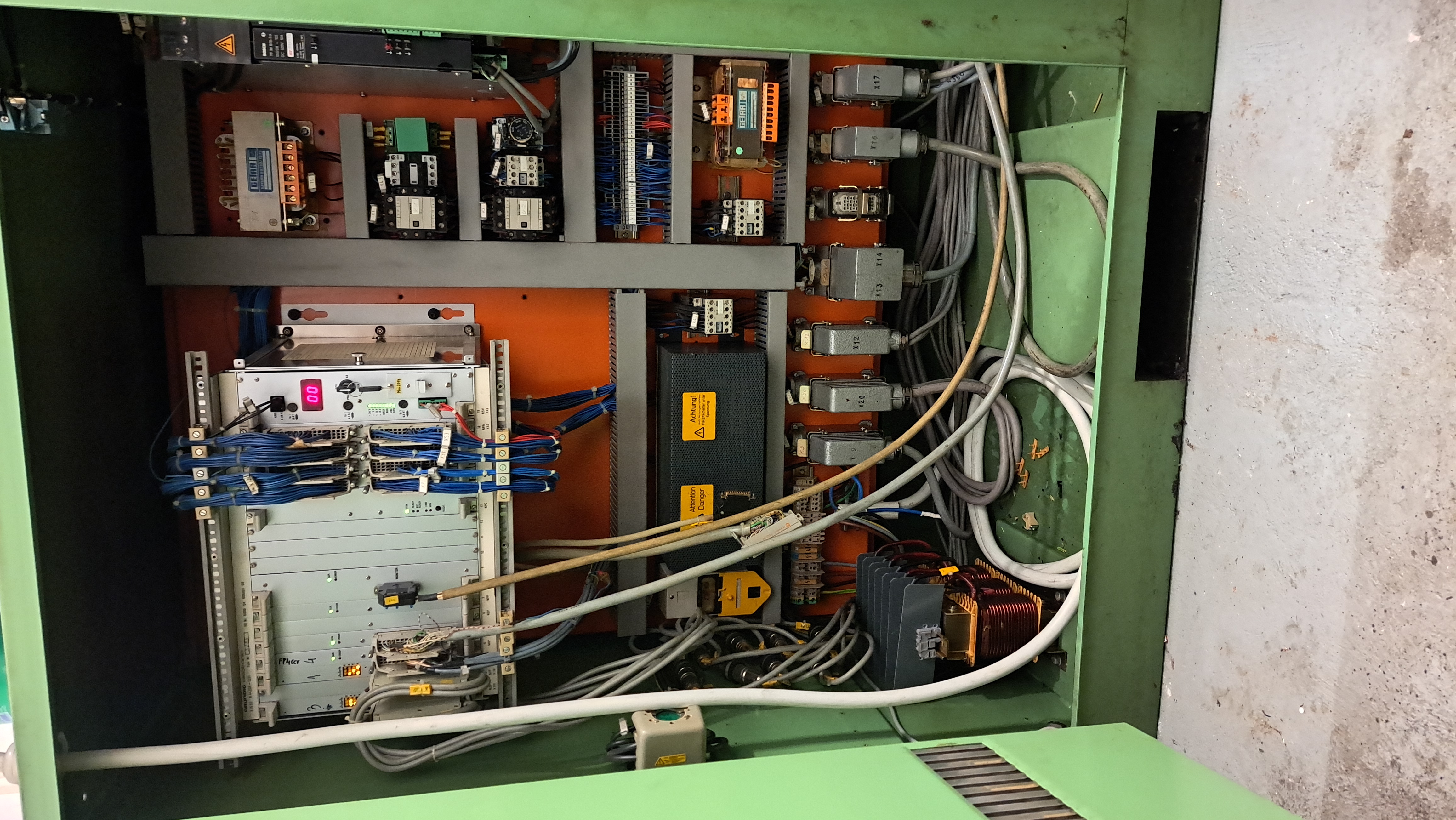 Used Deckel FP4 CCT I Vertical Machining Center