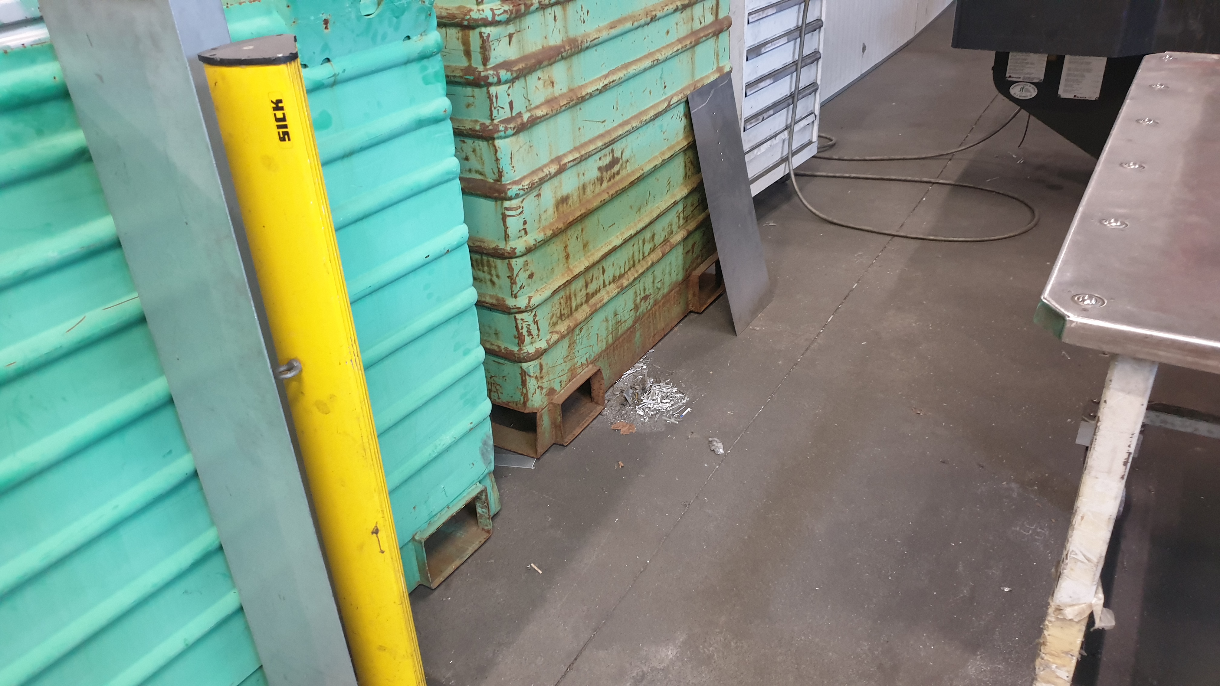 Used Amada Vipros 358 Queen I Punching Machine I 1997