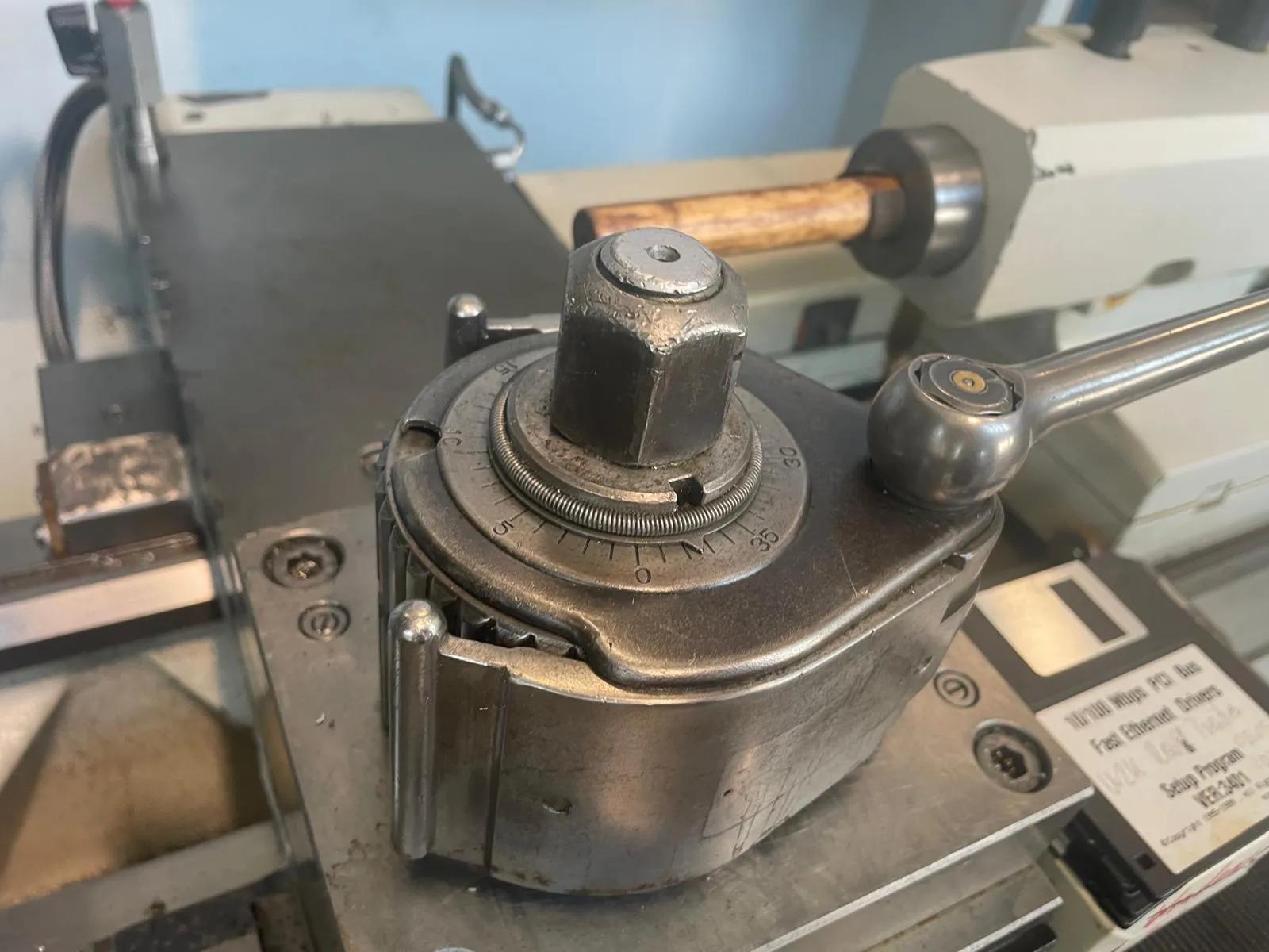 Usado Torno CNC Weiler E 30 I