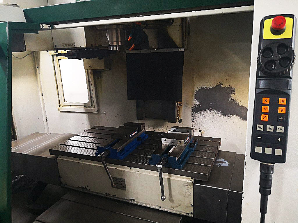 Gebruikt Bridgeport VMC 1000 XP - Verticale Bewerkingcentra - 2003