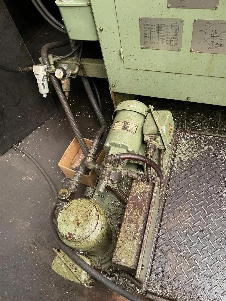 Gebruikt Okuma MC-5VA I Vertical Machining Center
