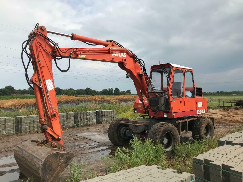 Used ATLAS 1204E
