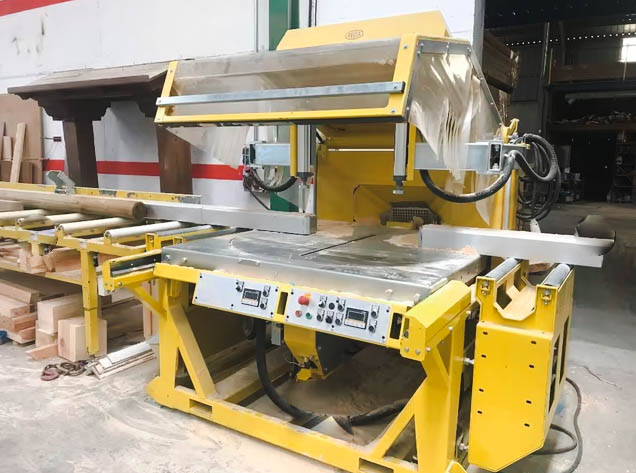 Usado Sierra de Corte Avola Gama 65 V I 2016