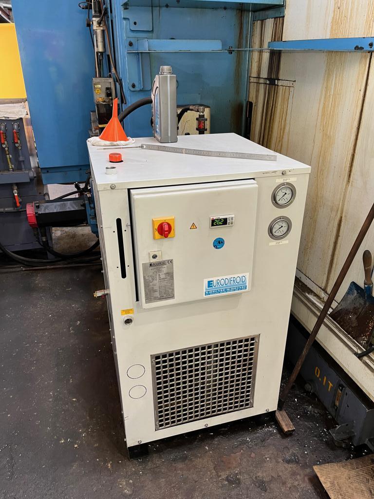 Used OKK MCV 860 I Vertical Machining Center I 2002