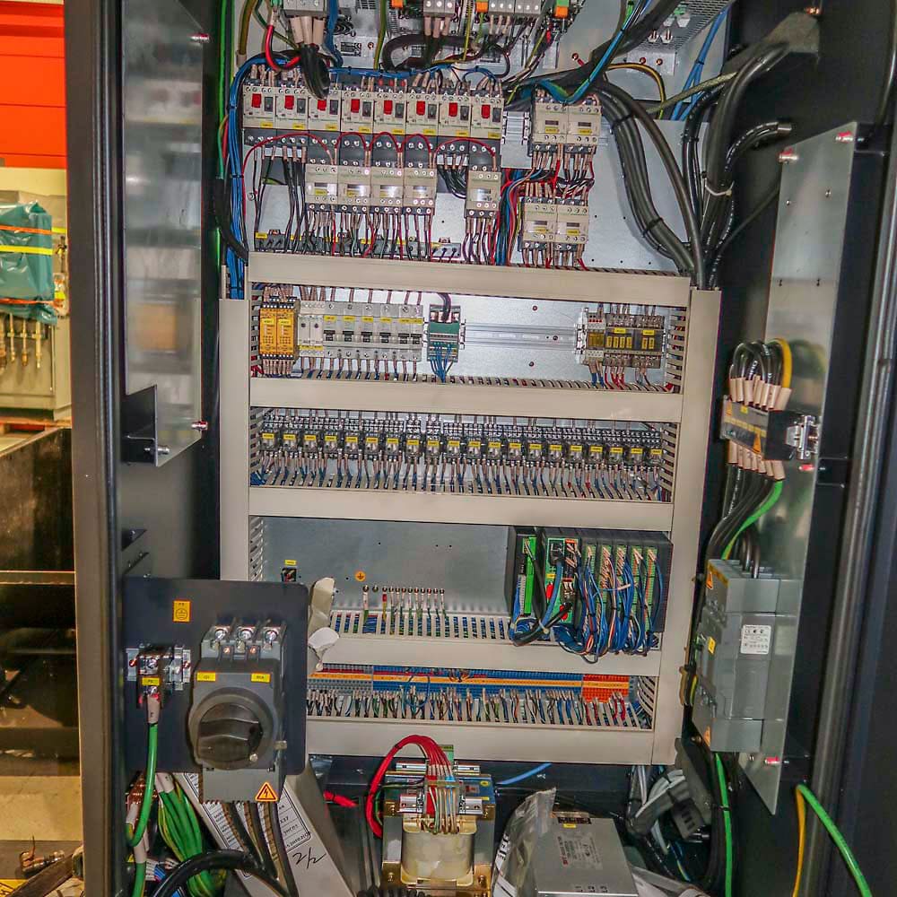 Usado Doosan DNM650 II - Centro de Mecanizado Vertical - 2014