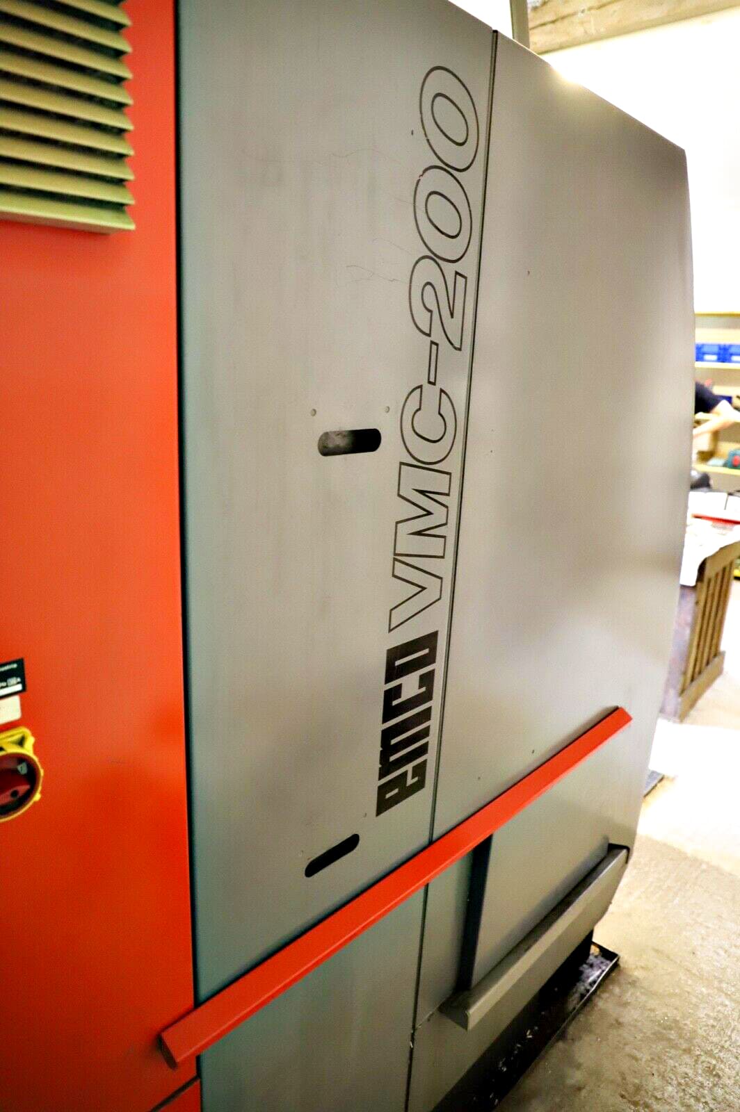 Gebruikt Emco VMC 200 - CNC Verticale bewerkingscentra