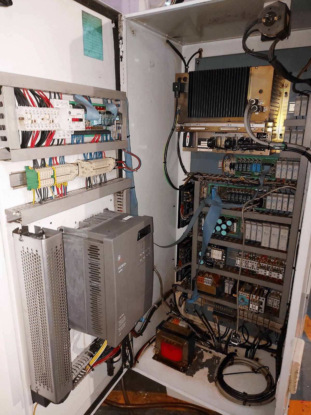 Gebruikt Pinacho S94 C/260 - CNC Draaibank - 2000
