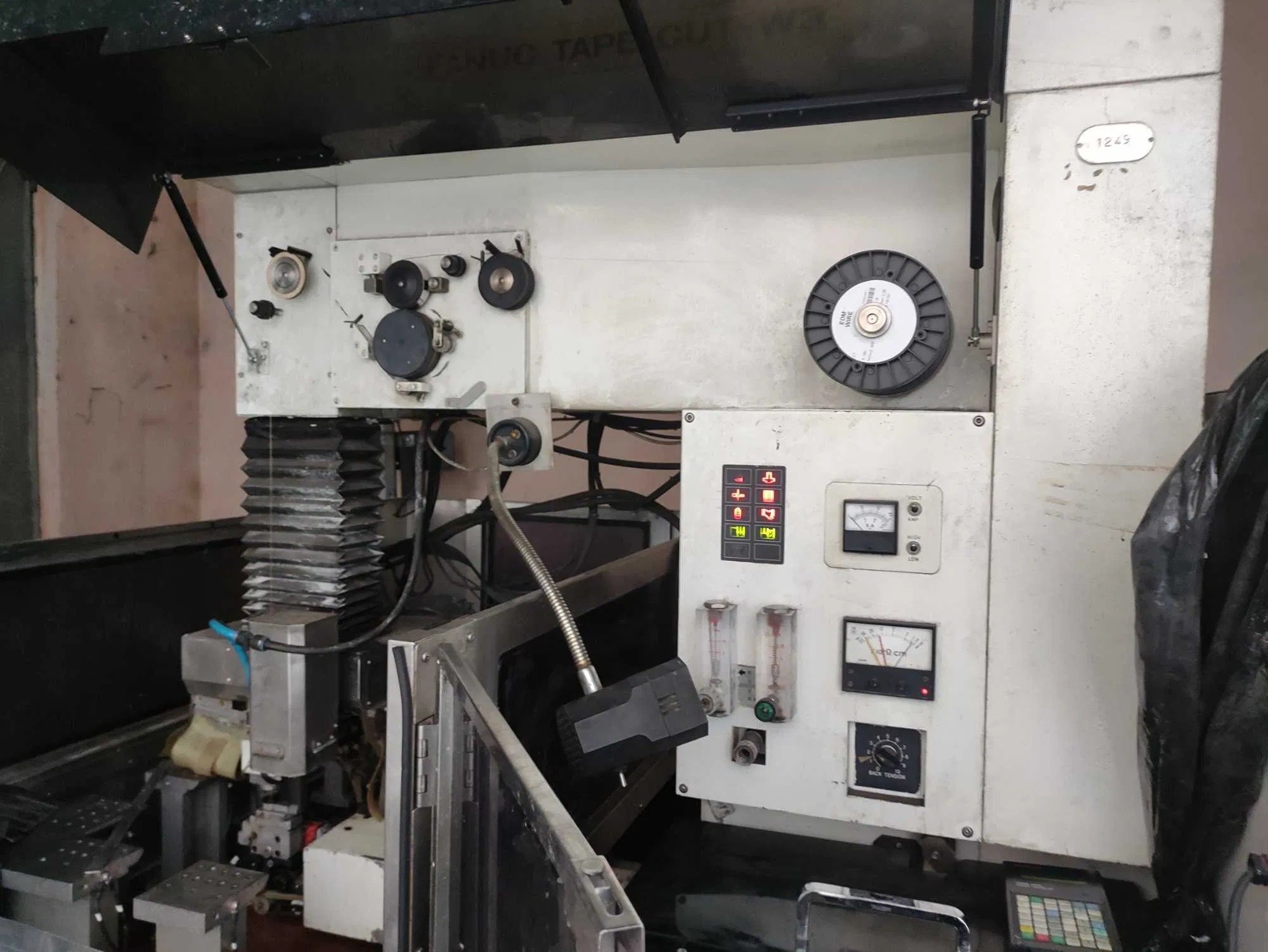 Used Fanuc Tape Cut W3 I Wire EDM Machine I 1990