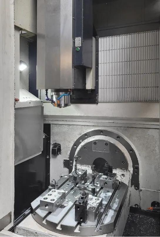 Gebruikt Spinner U5-620 I Verticale Bewerking Center