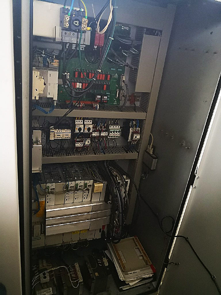 Gebruikt BRIDGEPORT VMC 1000 XP - 2002