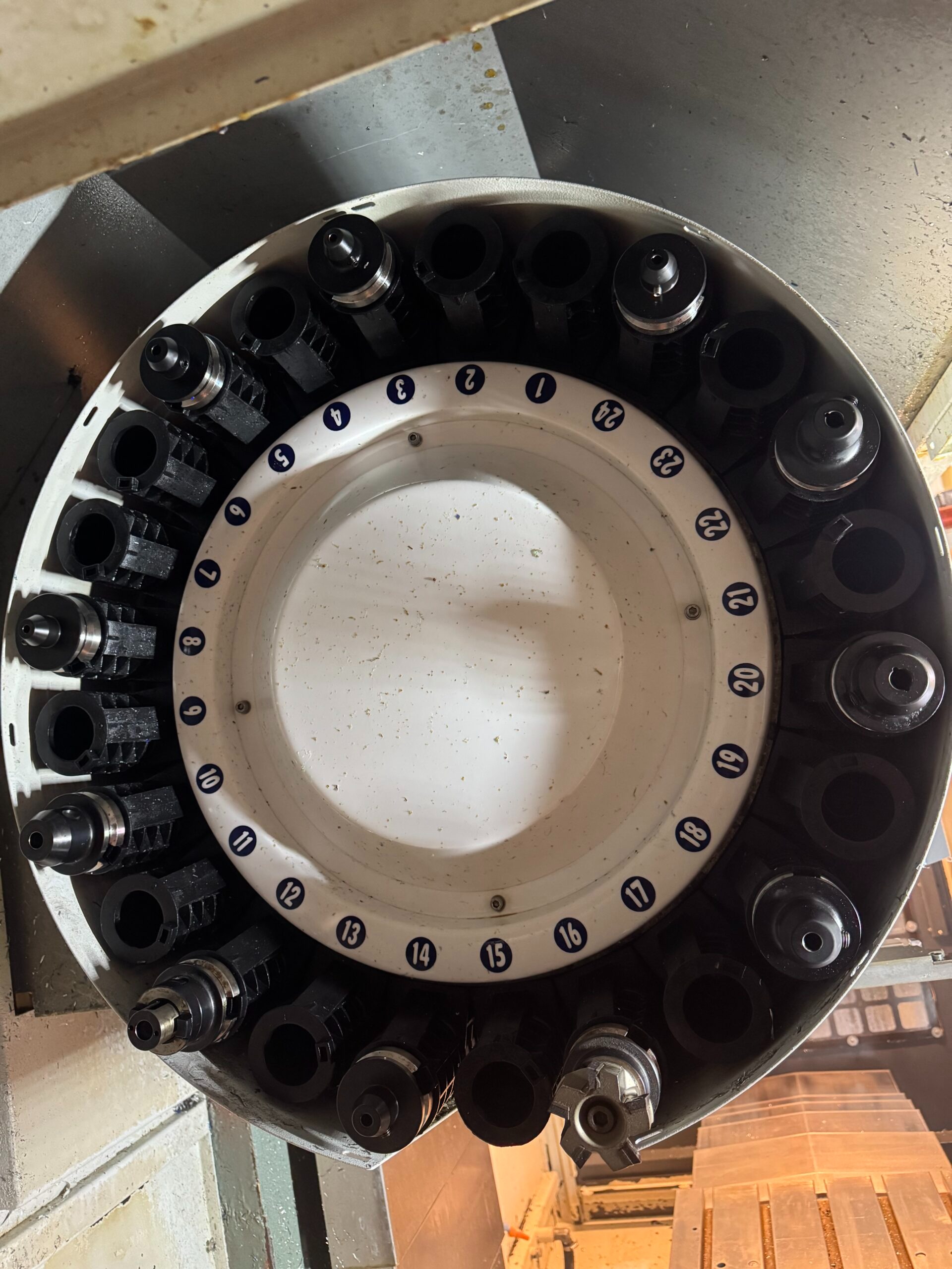 Used FEELER QM-40SA I CNC Milling Machine I 2007