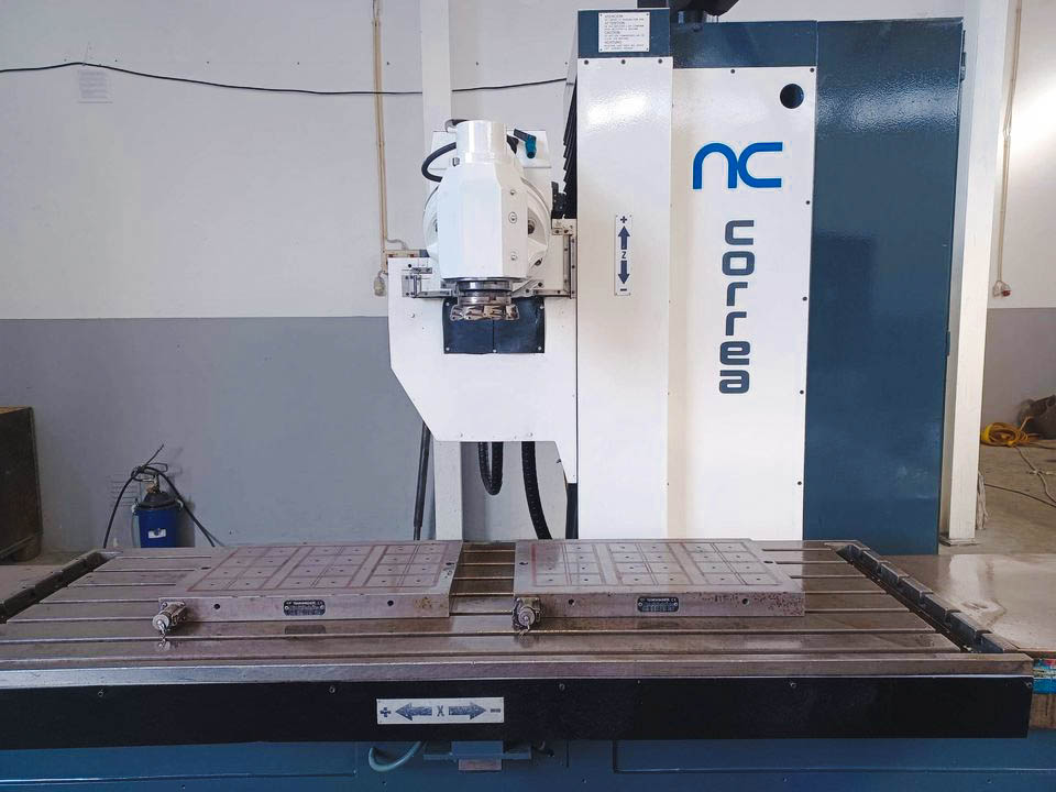 Usado Nicolas Correa CF-15 - Fresadora CNC - 1995