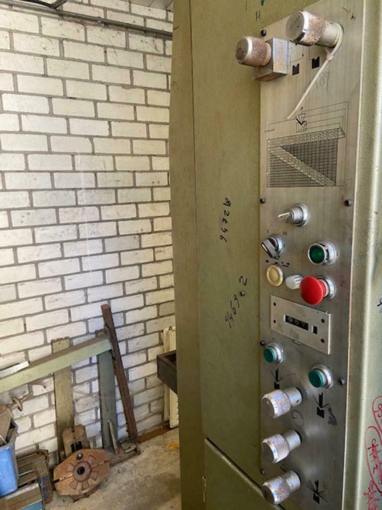 Usado DONE WELL 80-3000