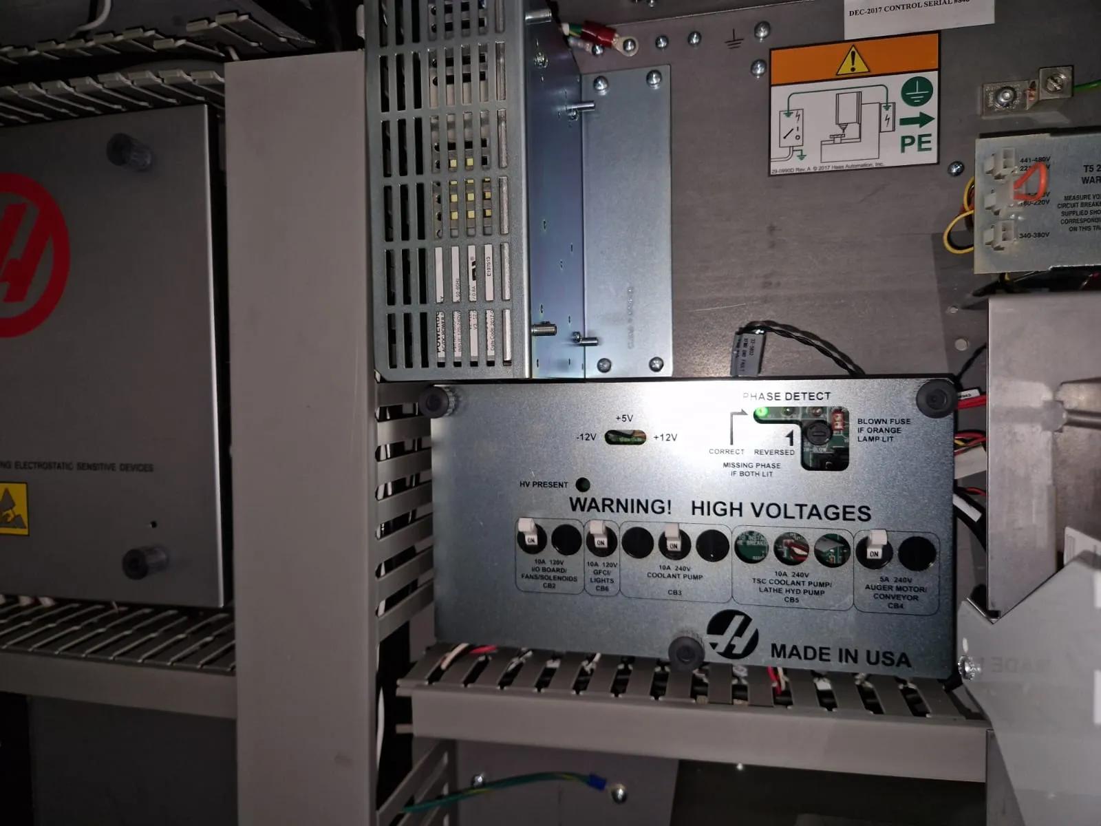 Usado Haas Super Mini Mill 2 I Centro de Mecanizado Vertical